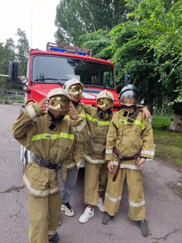 юные пожарные
